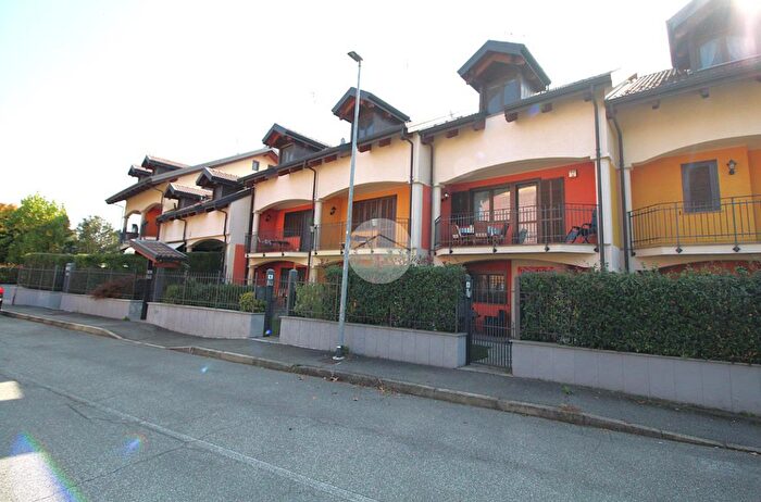 Casa con 5 locali in vendita in Via Giorgio E Giovanni Amendola, Brandizzo