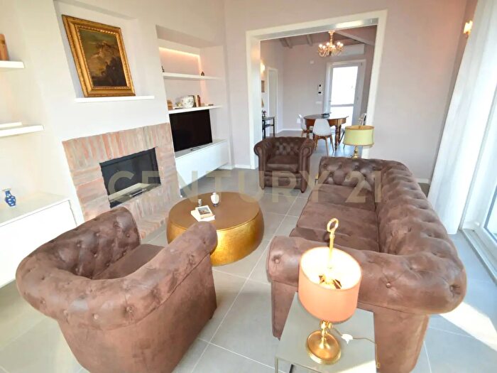 Casa con 5 locali in vendita in Grosseto