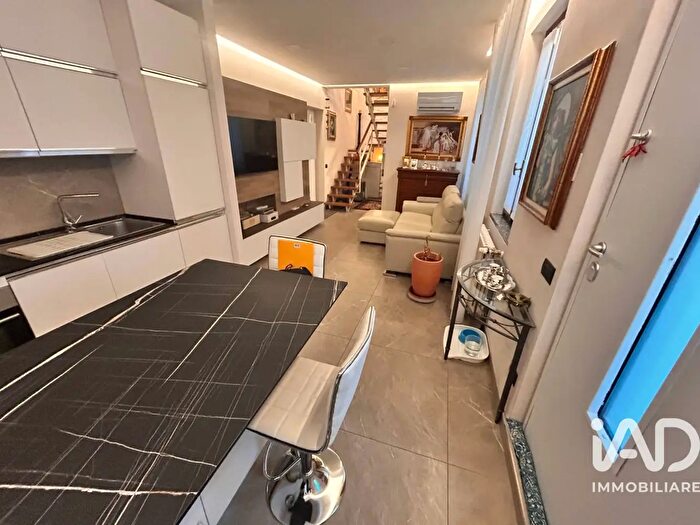 Appartamento bilocale in vendita in Via Via Garibaldi, Desio