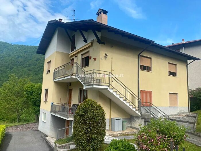 Casa con 5 locali in vendita in Provinciale, Algua