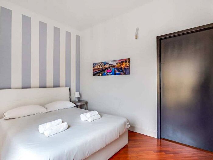 Appartamento bilocale in affitto in Via Giorgio Washington, Washington, Milano