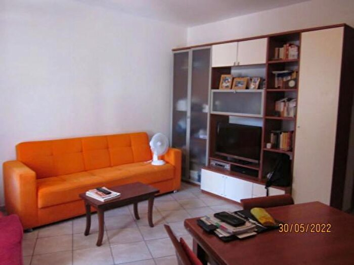 Appartamento trilocale in vendita in Ippolito Nievo, Grosseto