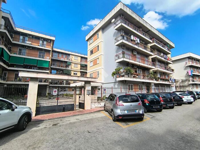 Appartamento trilocale in vendita in Via Fratelli Bandiera, Pomigliano DArco