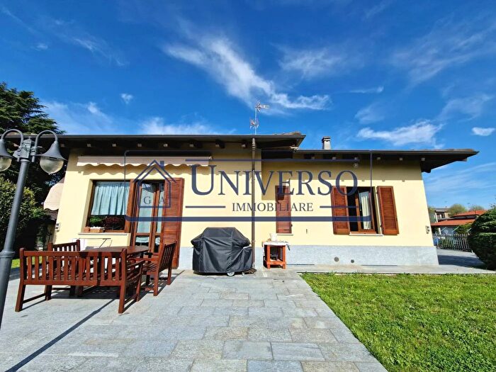 Case in Vendita e in Affitto - 2