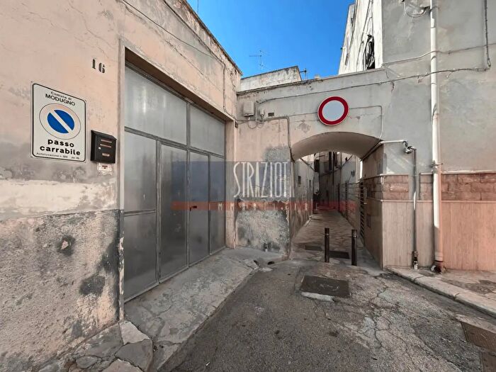 Appartamento trilocale in vendita in Via Curci, Modugno
