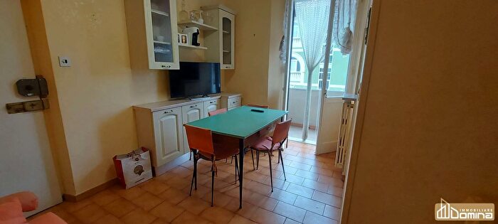Appartamento trilocale in vendita in Via Persiani, Ancona