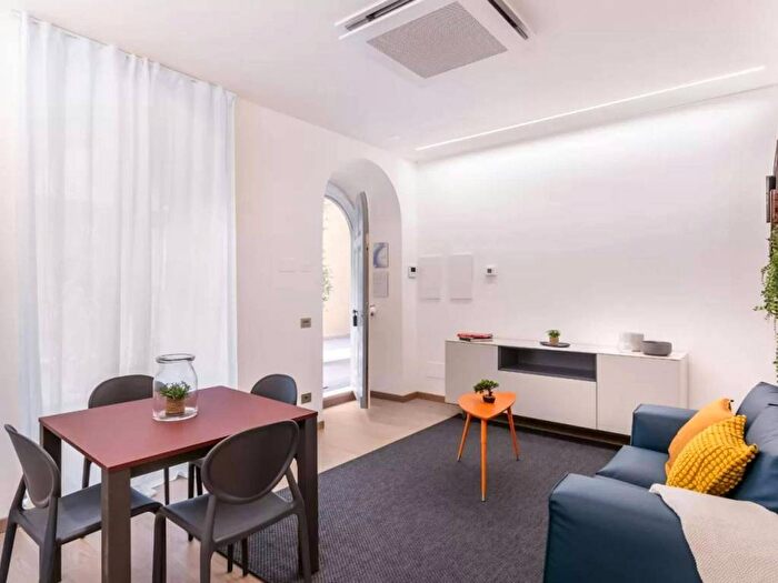 Appartamento monolocale in affitto in Via Cavour, Colle Oppio, Roma