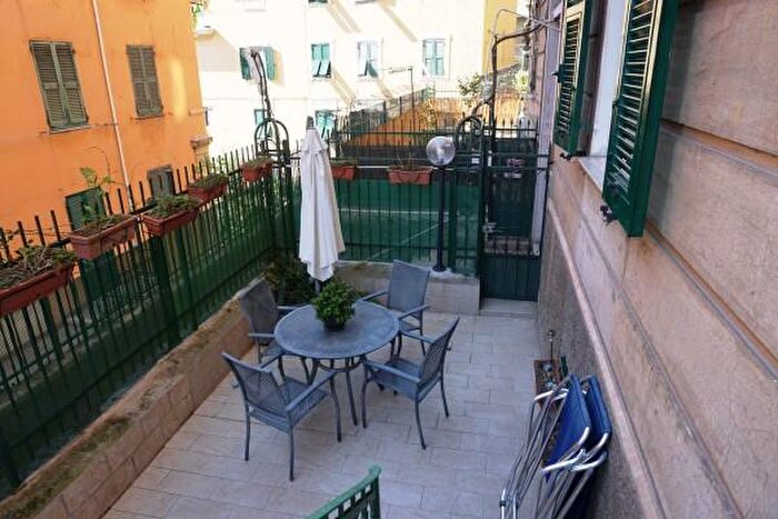 Appartamento quadrilocale in vendita in Via Gerolamo Bordone, Genova