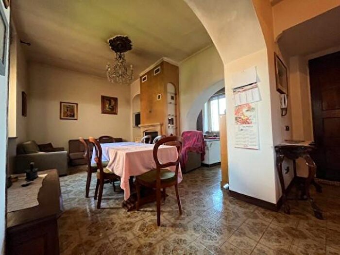 Casa con 5 locali in vendita in Via Piacenza, Alessandria