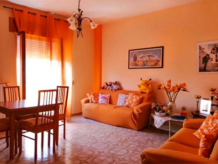 Appartamento con 5 locali in vendita in Latiano