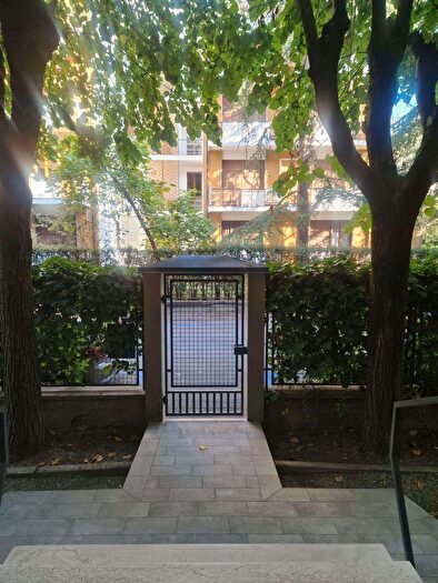 Appartamento con 8 locali in affitto in Viale Risorgimento, Reggio Emilia