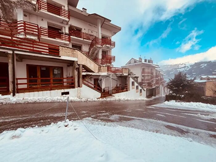 Appartamento bilocale in vendita in Via del Ceraso, Ovindoli