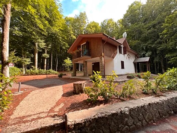 Casa bilocale in vendita in Castel Del Piano