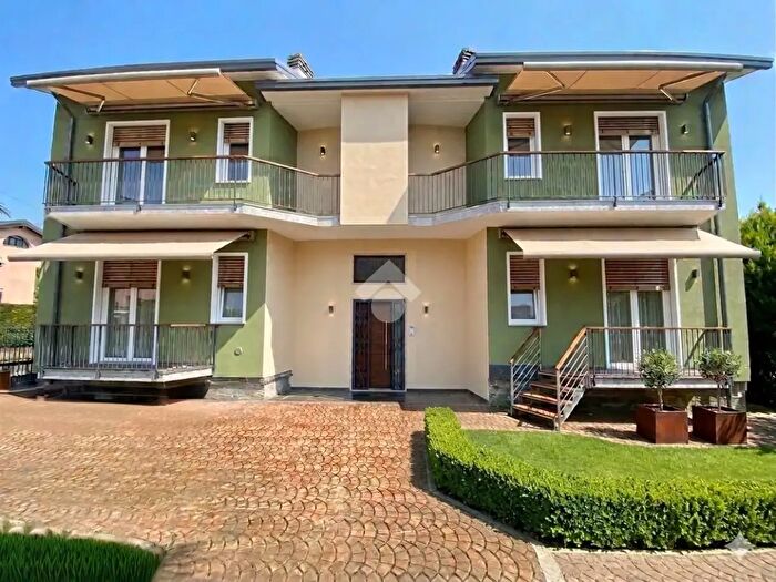 Appartamento trilocale in vendita in Via Lazzaretto, Samarate