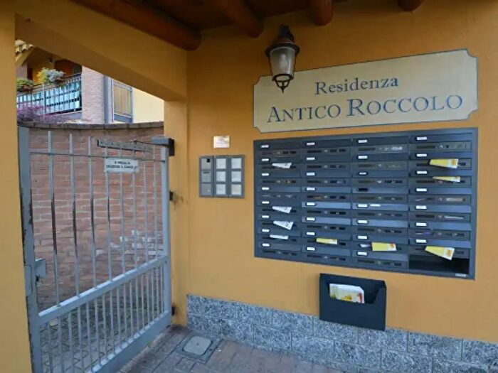 Appartamento bilocale in vendita in Via Alcide De Gasperi, Trezzano Rosa