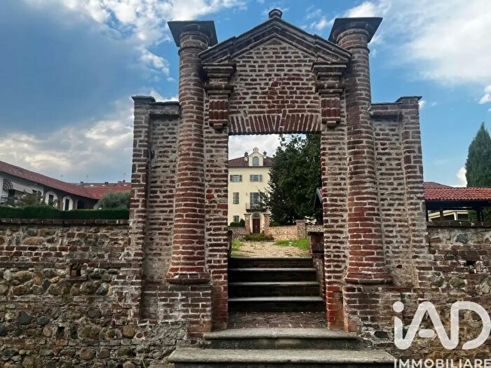 Appartamento con 9 locali in vendita in Via Giosue' Carducci, Druento