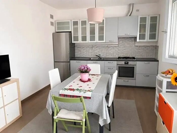 Appartamento trilocale in affitto in Forli