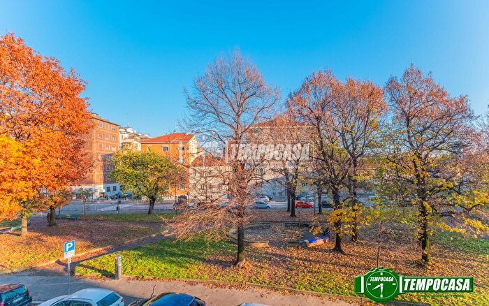 Appartamento bilocale in vendita in Via Montalbino, Milano