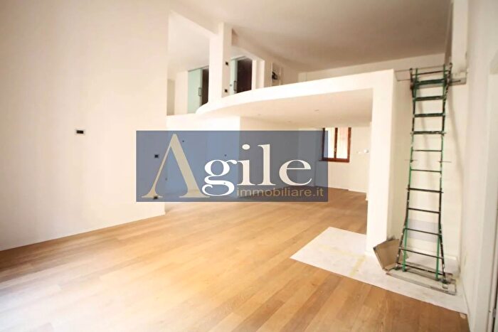 Appartamento con 6 locali in vendita in Via dei Bonaparte, Ascoli Piceno