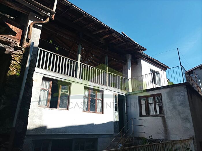 Case in Vendita e in Affitto - 3