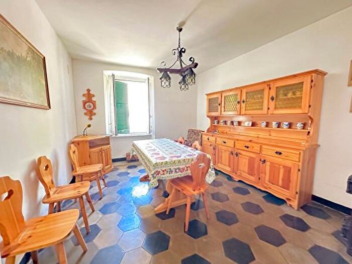 Appartamento trilocale in vendita in Frazione Molini, Fraconalto