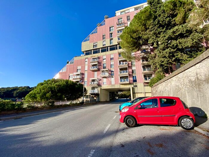 Appartamento monolocale in vendita in Via dei Ciclamini, Genova