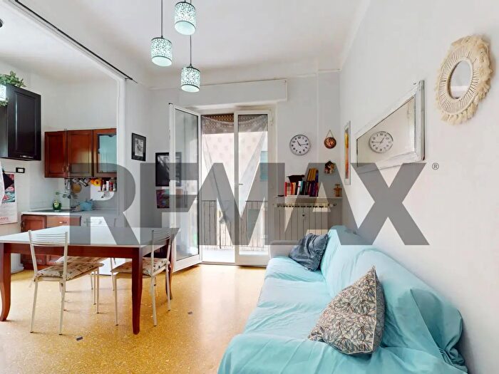 Appartamento quadrilocale in vendita in Via Felice del Canto b, Genova