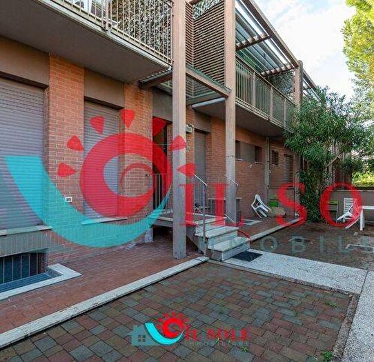 Appartamento trilocale in affitto in Via San Guido, Tirrenia, Pisa