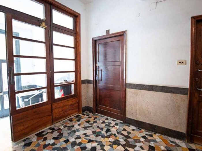 Appartamento quadrilocale in affitto in via degli ausoni, San Lorenzo, Roma