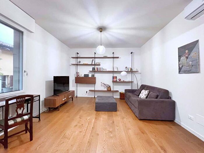 Appartamento trilocale in affitto in Via Carlo Francesco Dotti, Colli Saragozza, Bologna