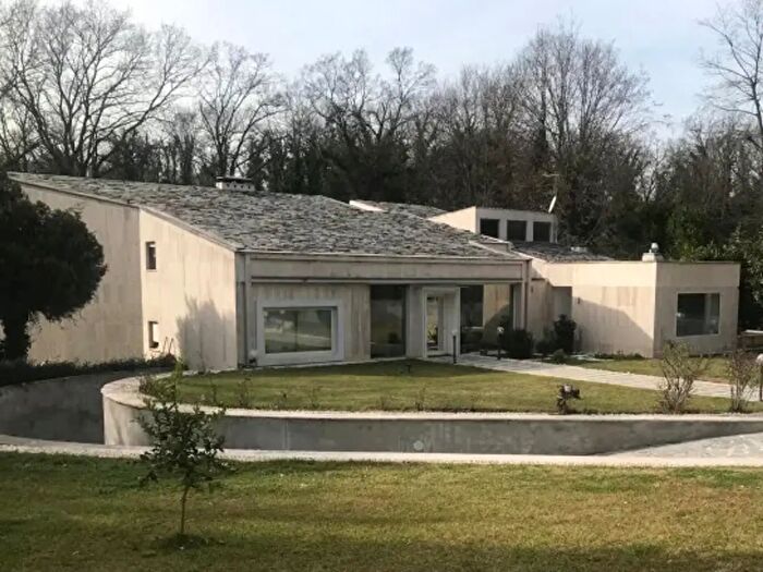 Casa con 6 locali in affitto in Largo dellOlgiata, Roma