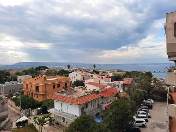 Appartamento quadrilocale in vendita in Viale Scala Greca, Siracusa