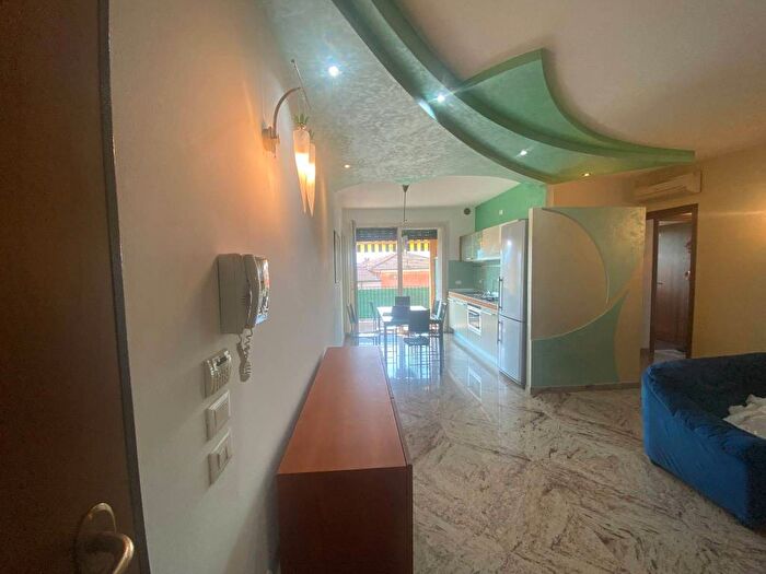 Appartamento trilocale in affitto in Via Circonvallazione, Montecchio Maggiore Alte Ceccato, Montecchio Maggiore