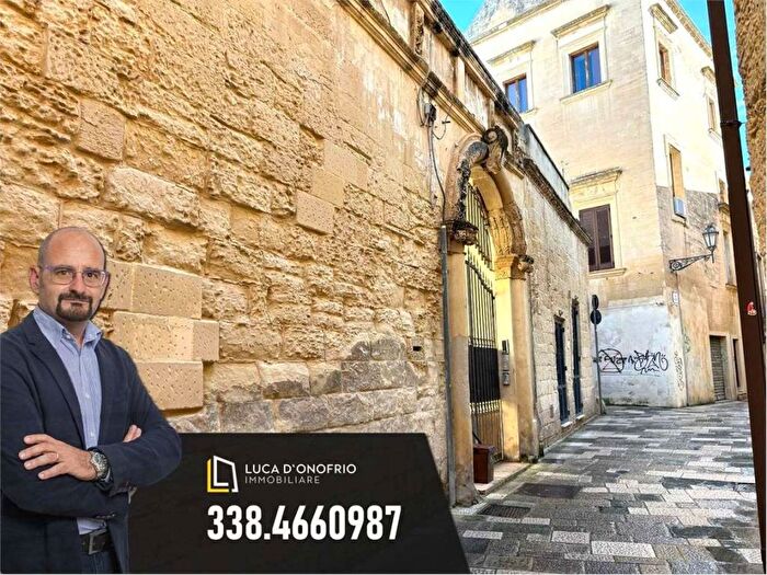 Appartamento quadrilocale in affitto in vico Boemondo, Centro Storico, Lecce