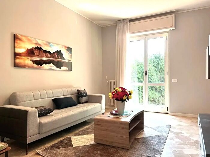 Appartamento bilocale in affitto in Via Monti Sabini, Milano