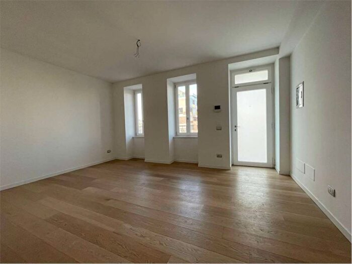 Appartamento bilocale in affitto in Via Solari, Solari, Milano