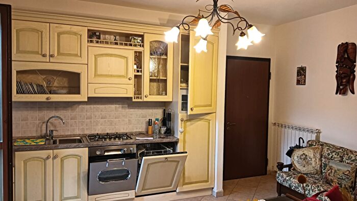 Appartamento trilocale in vendita in Via Francesca Nord, Monsummano Terme