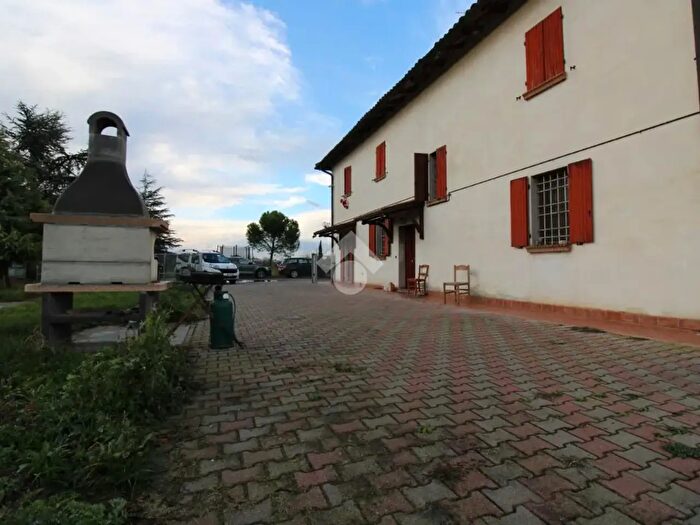 Casa quadrilocale in vendita in Via Castagnolo, San Giovanni In Persiceto