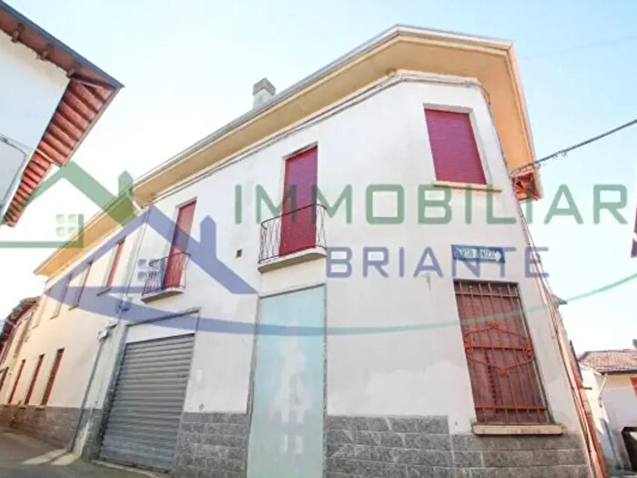 Casa con 6 locali in vendita in Via Giulio Fantoni, Somma Lombardo