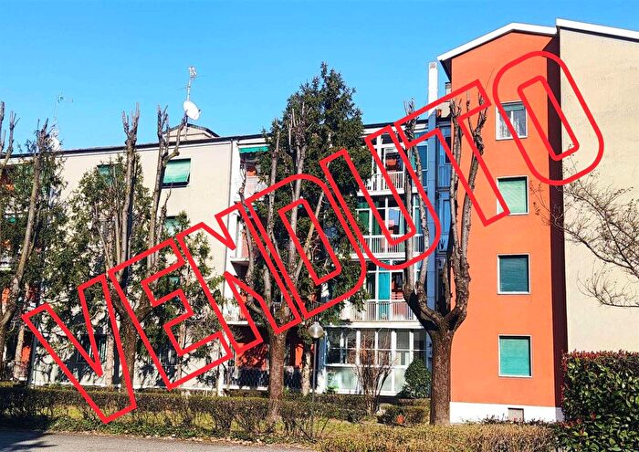 Appartamento trilocale in vendita in Tiziano, Cinisello Balsamo