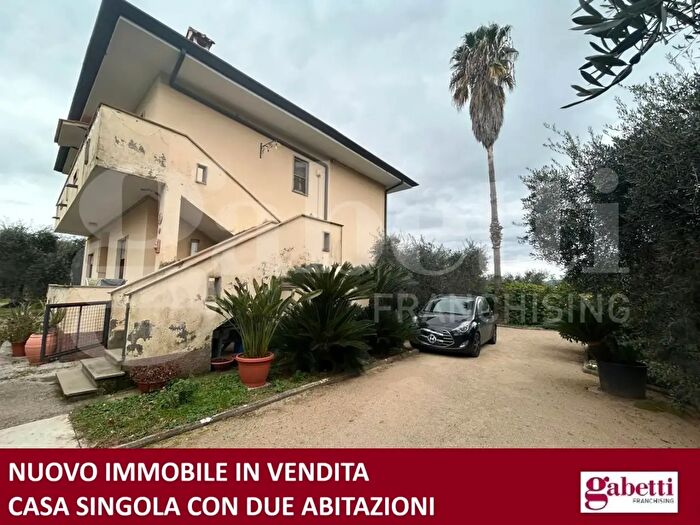 Casa con 5 locali in vendita in Via delle Querce, Sermoneta