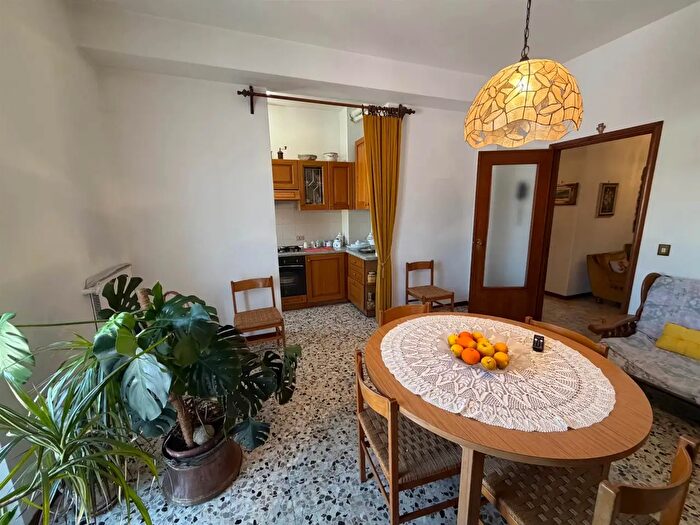 Appartamento trilocale in vendita in Piacenza