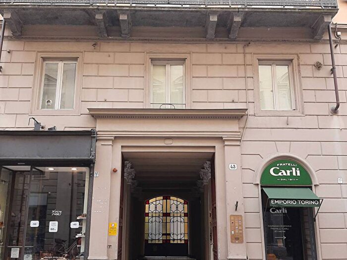 Appartamento trilocale in affitto in Via Carlo Alberto, Via Roma, Torino