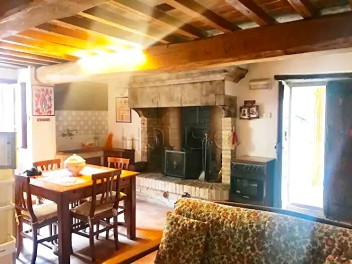 Appartamento con 5 locali in vendita in Via della Pace, Citta' Di Castello