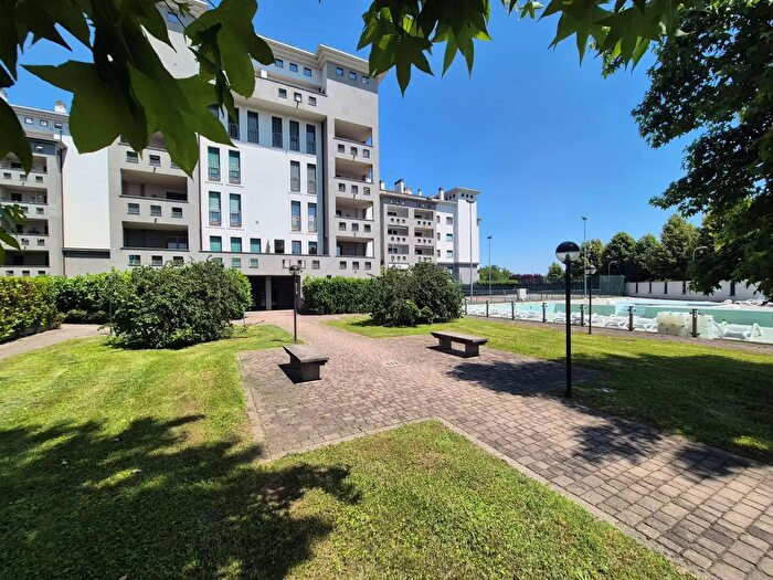 Appartamento trilocale in vendita in Via XXVII Settembre, Parabiago