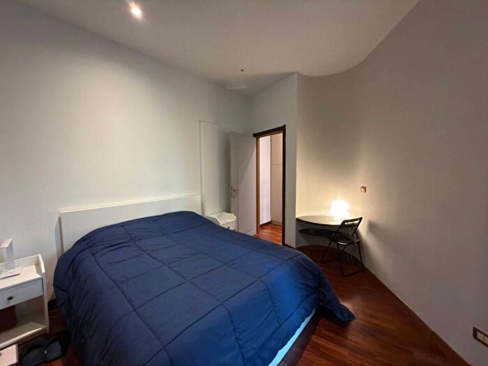 Appartamento bilocale in affitto in Via Santa Sofia, Missori, Milano