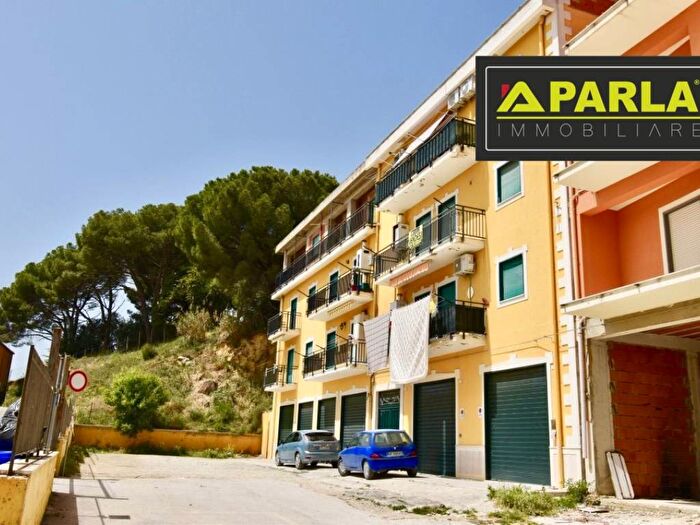 Appartamento con 5 locali in affitto in Via Giovanni Paolo I, Canicattì