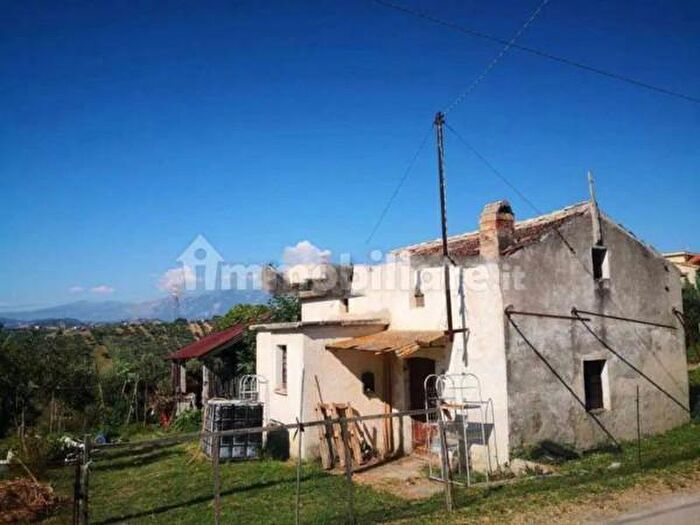Casa con 5 locali in vendita in Contrada Rizzacorno, Lanciano