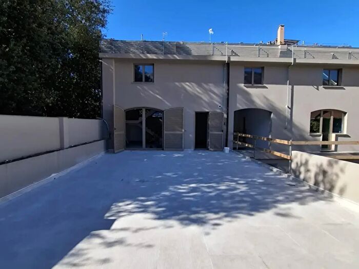 Appartamento trilocale in vendita in Carrara