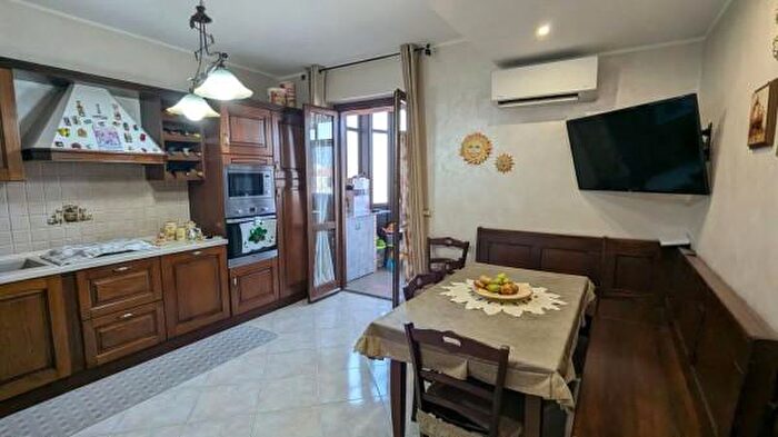 Appartamento trilocale in vendita in Via Pozzo SNC, Aci Catena